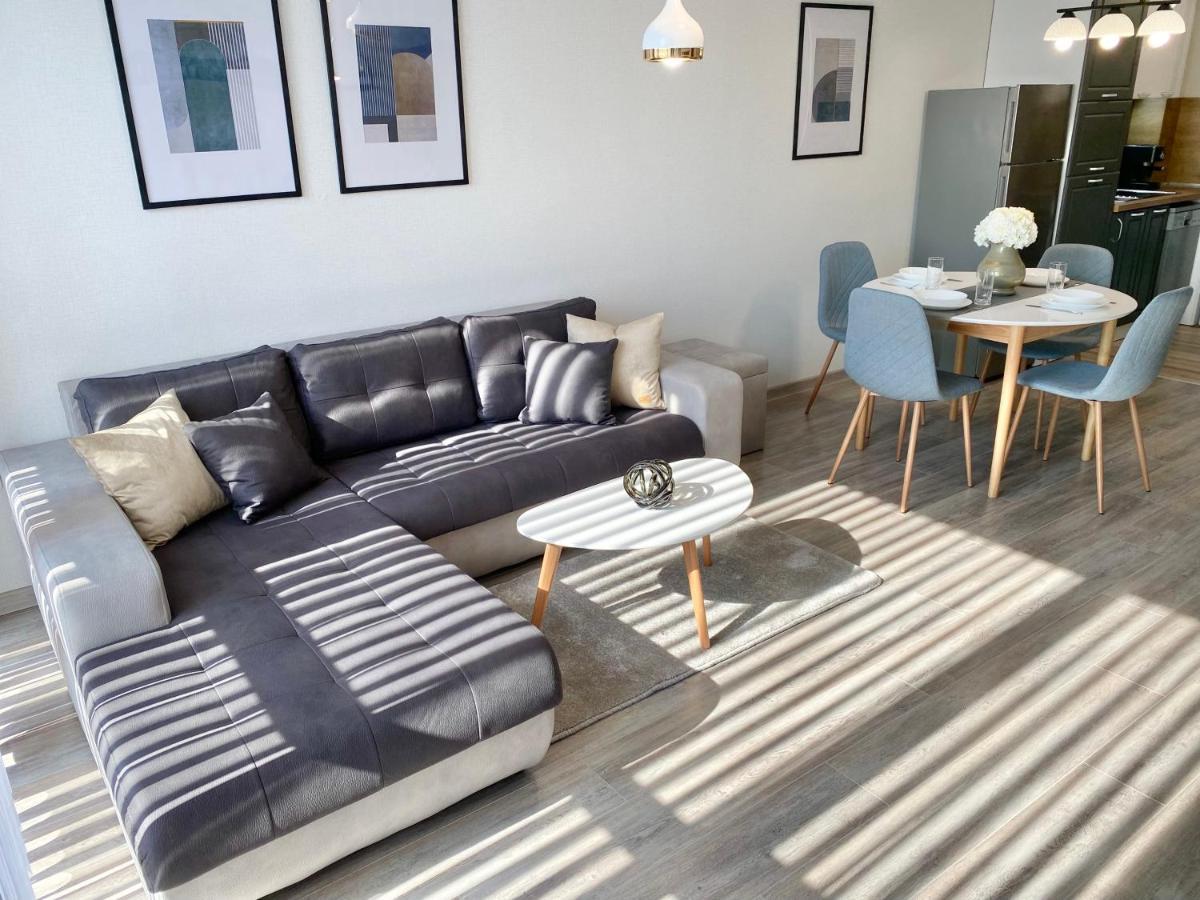 Private Apartment For 4 Guests And Parking Plovdiv Eksteriør bilde