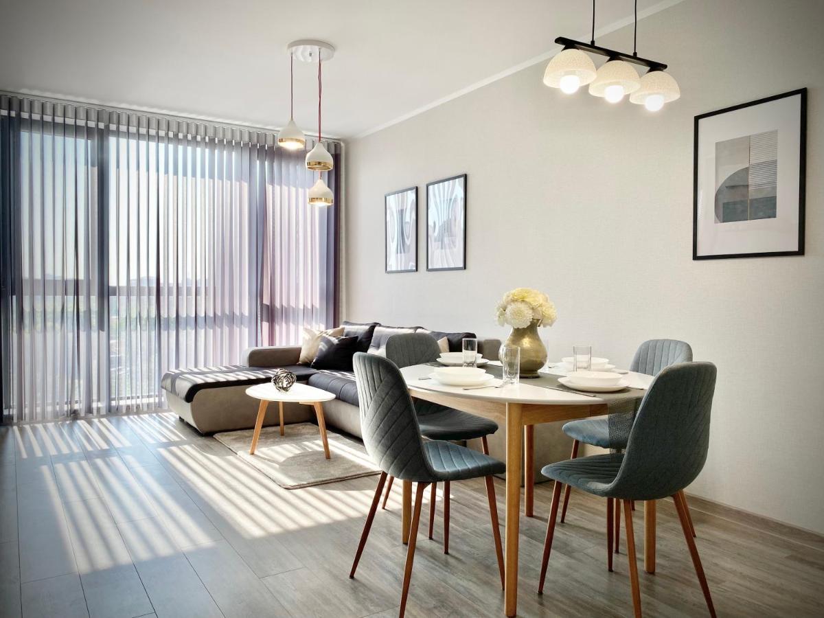 Private Apartment For 4 Guests And Parking Plovdiv Eksteriør bilde